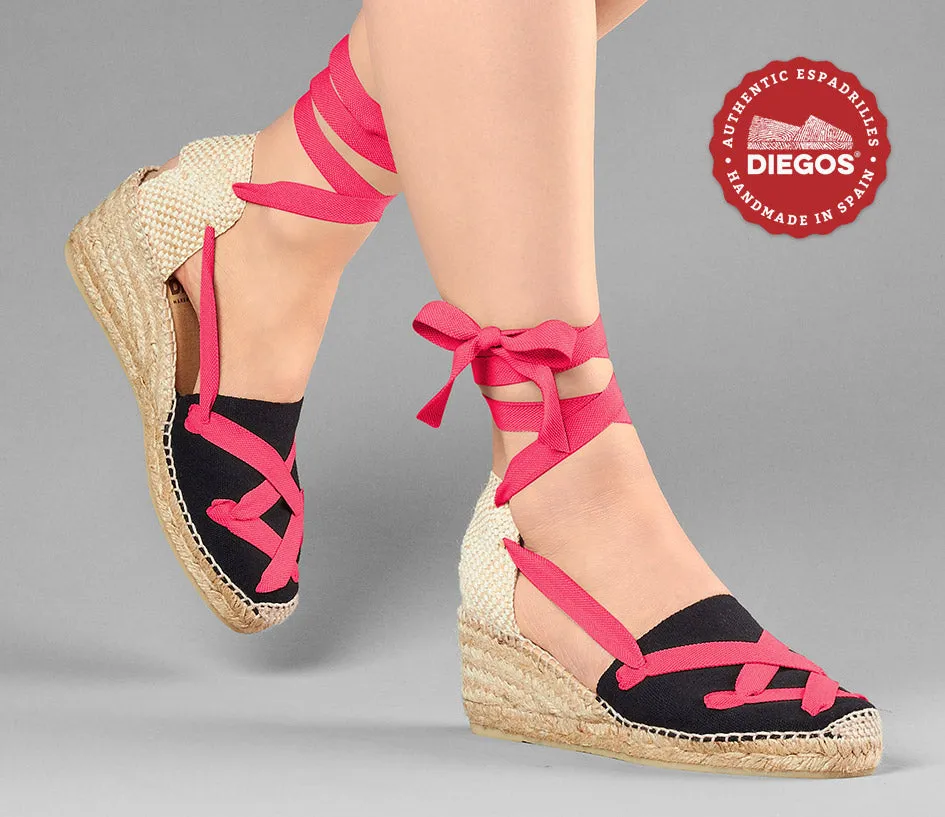 Alpargatas clásicas cordones Lola cuña alta negro