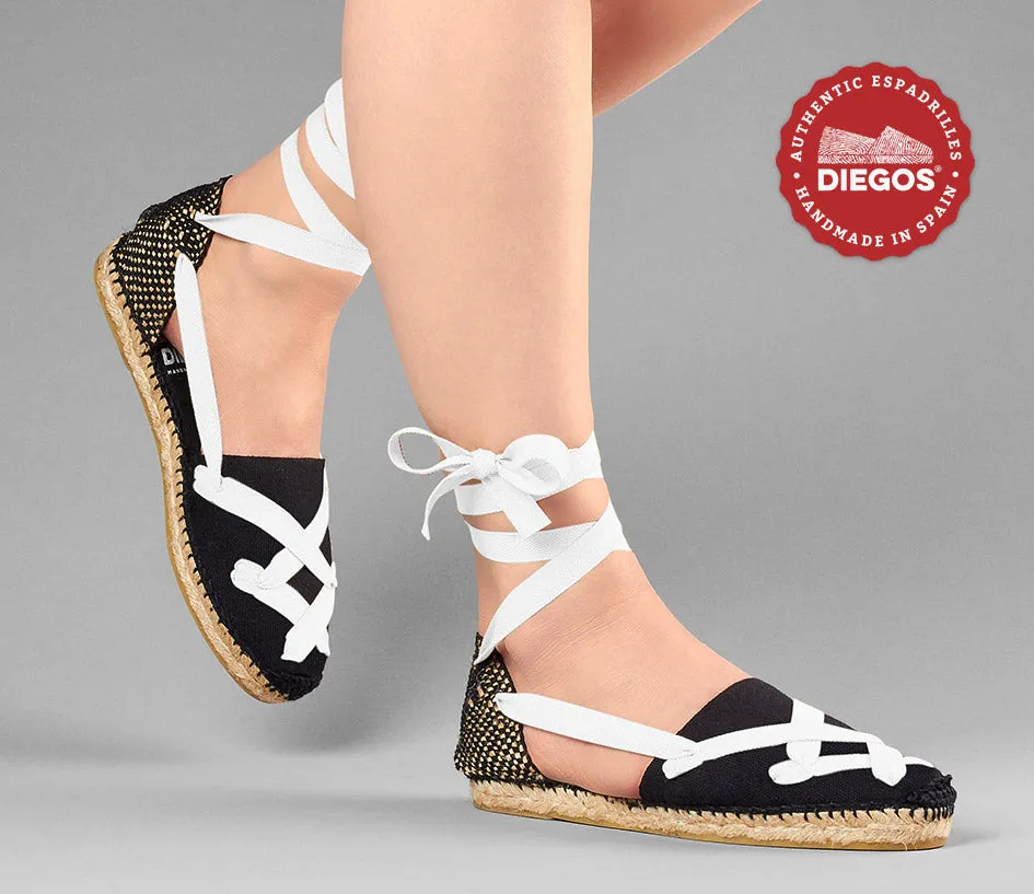 Alpargatas planas Lola clásicas todo negro con cordones