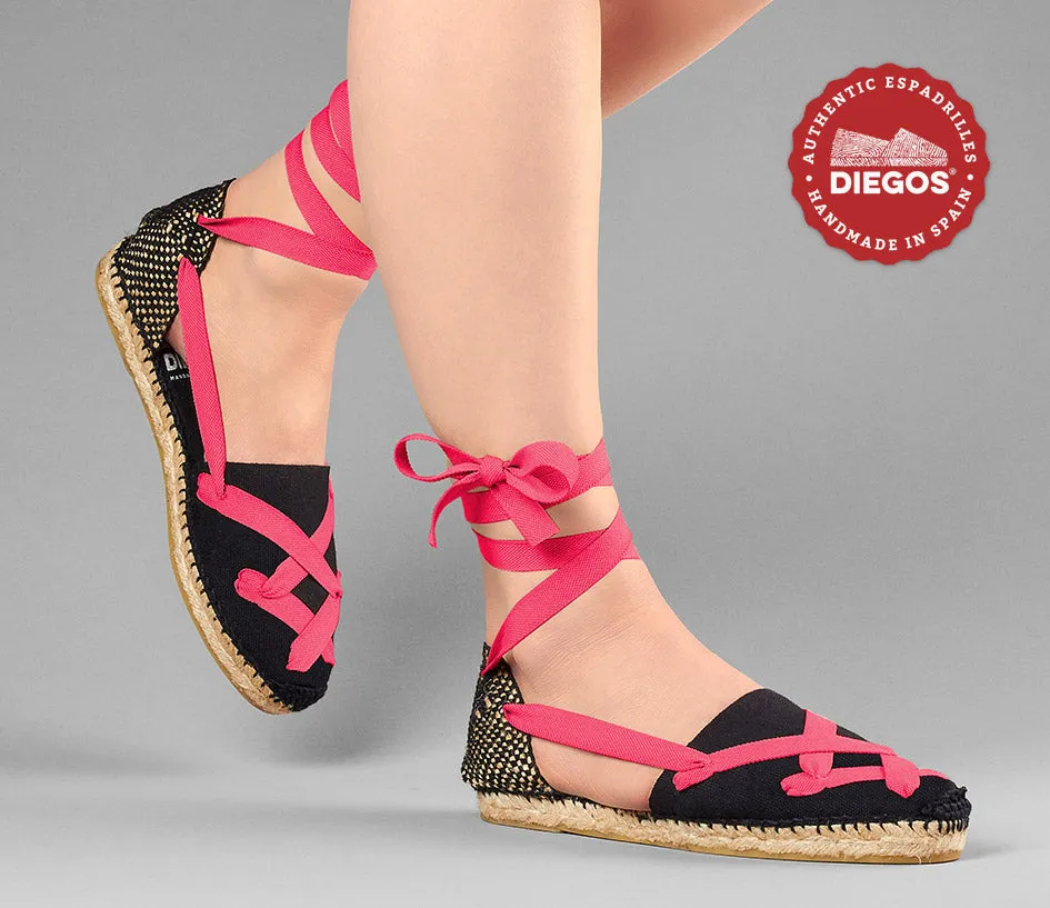 Alpargatas planas Lola clásicas todo negro con cordones