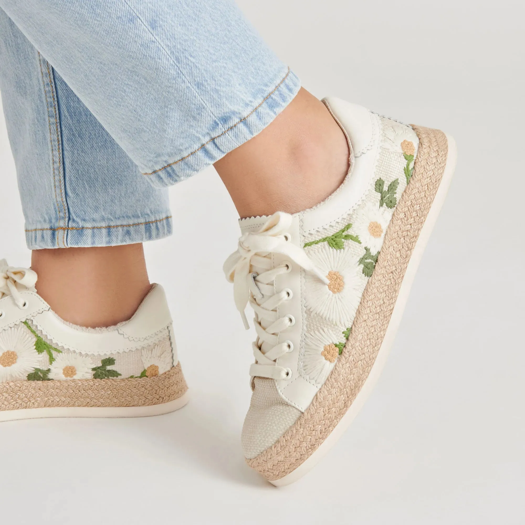 AZALIA SNEAKER | FLORAL RAFFIA