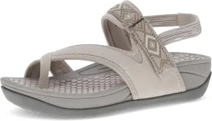 BareTraps Women's Danique Platform Sandal