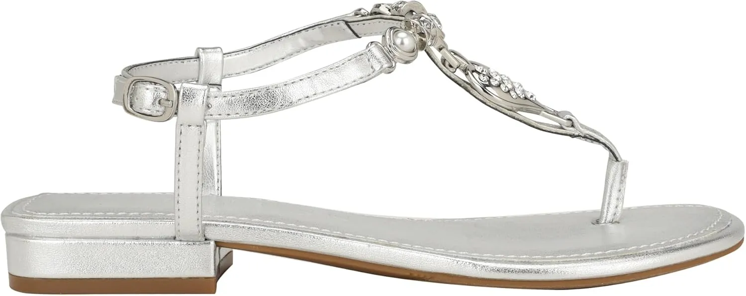 GUESS Women's Jiarella Flat Sandal