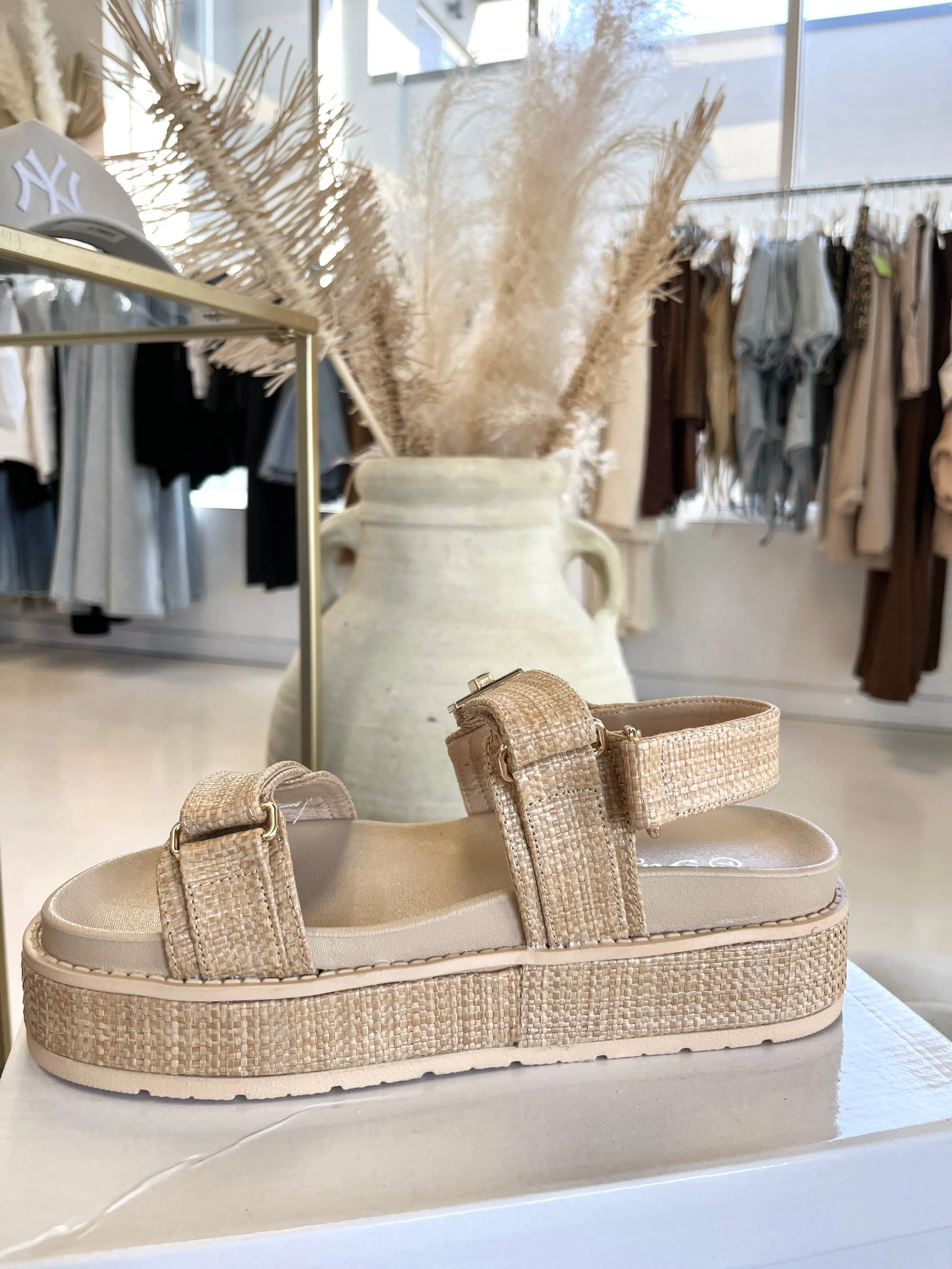 NEW STEVIE SANDAL (BEIGE)