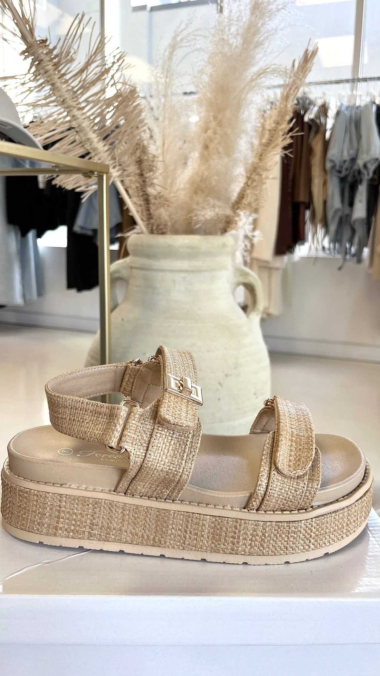 NEW STEVIE SANDAL (BEIGE)
