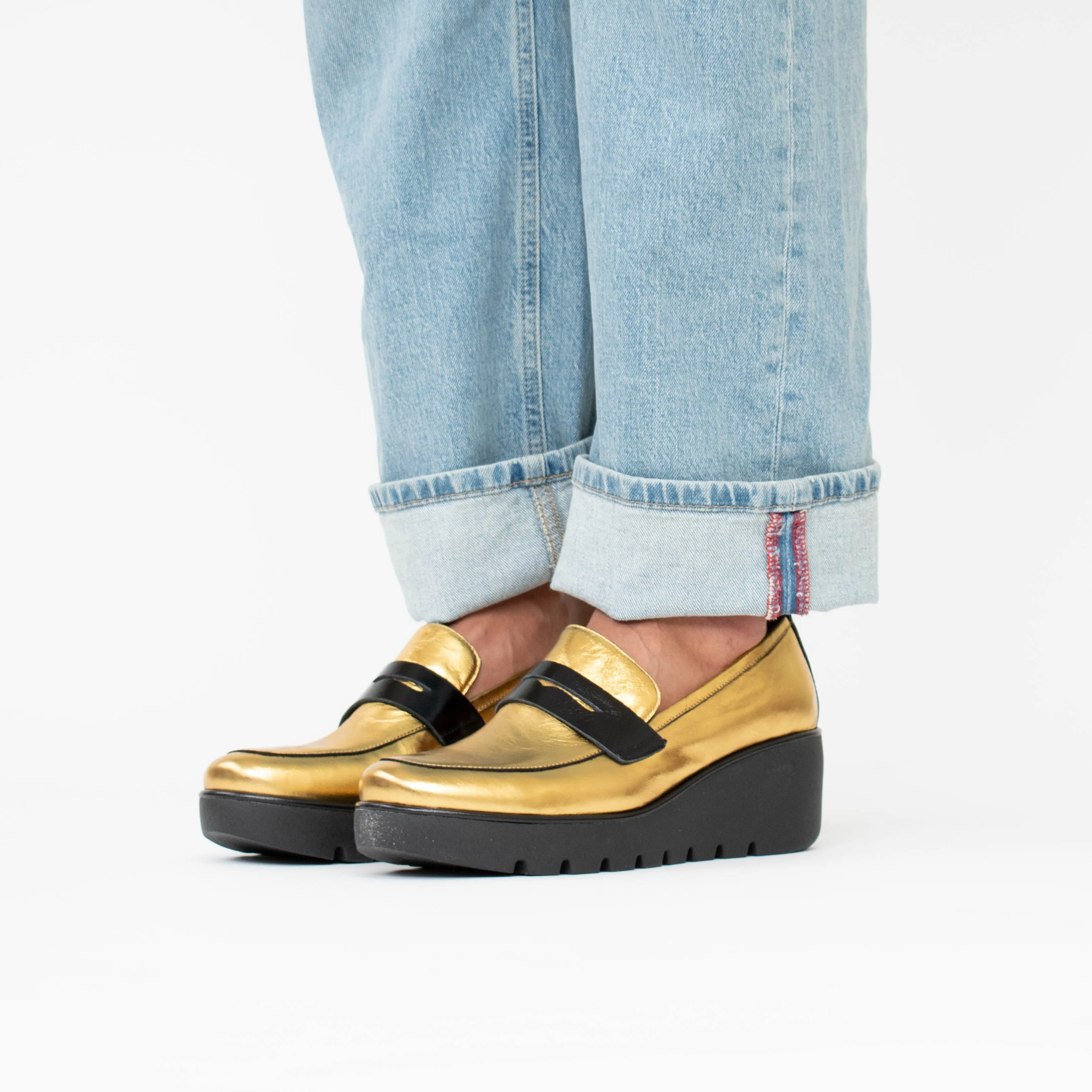 Proxy Dark Gold