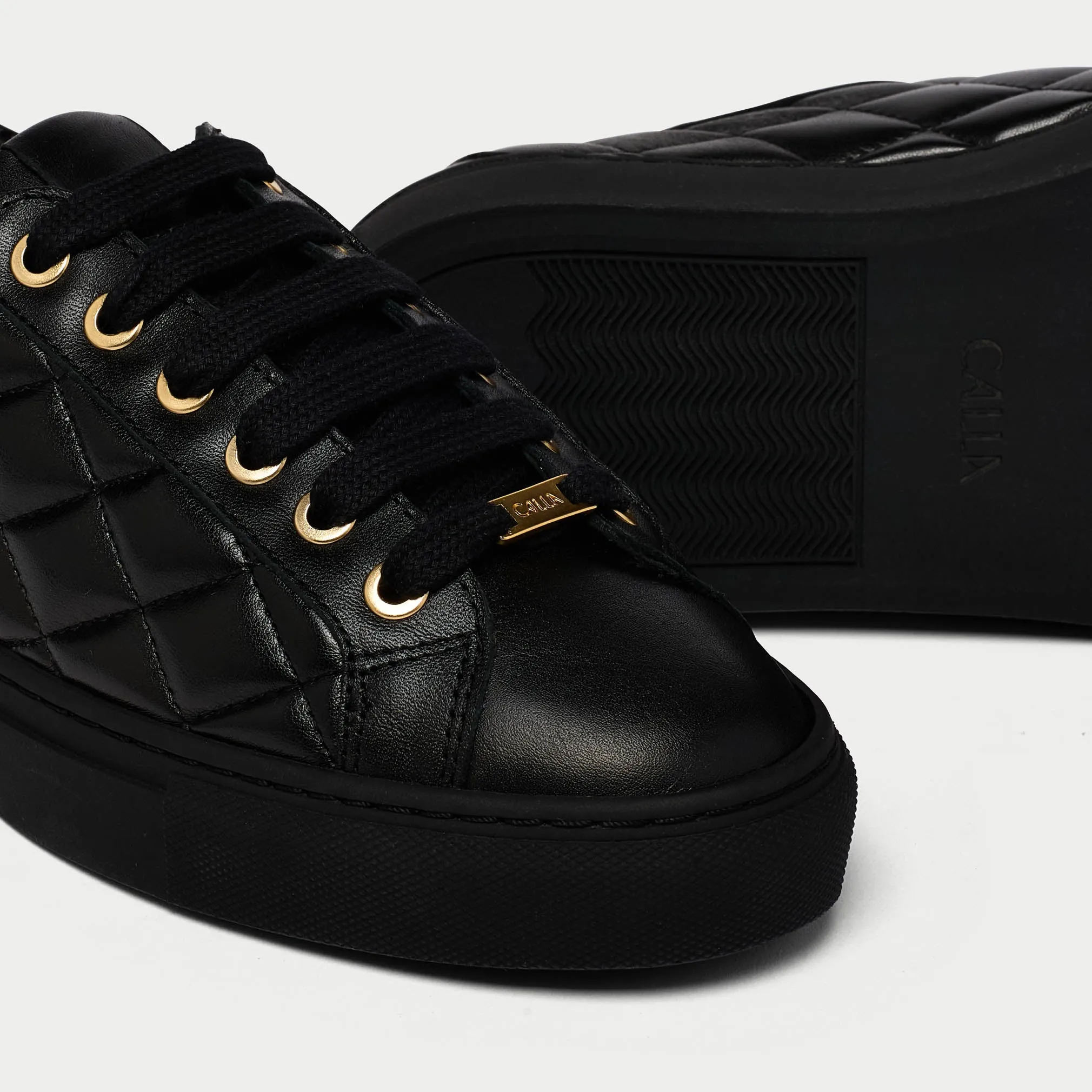 Star - Black Quilted